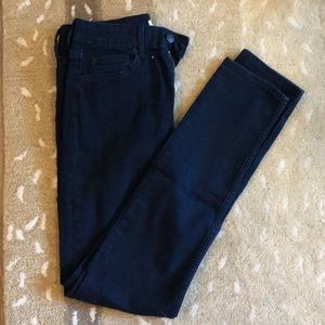 New never worn H&M skinny jeans